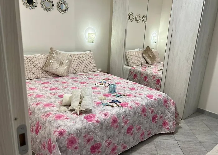 לינה וארוחת בוקר Via Del Sole 4*